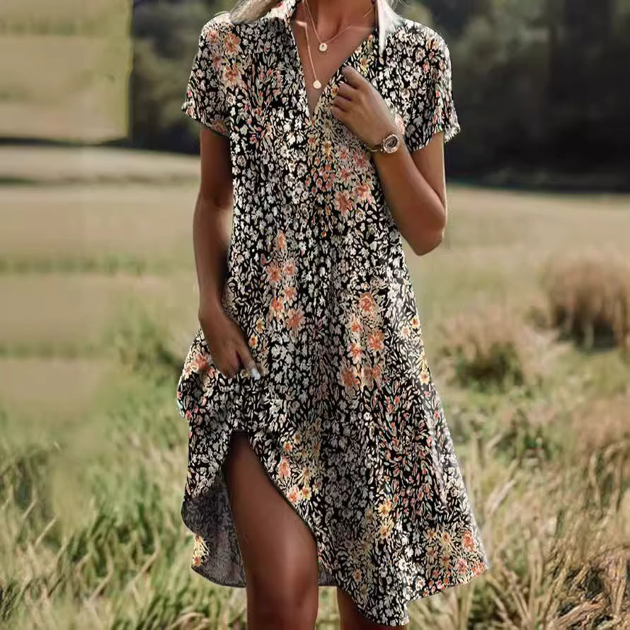 Amelia | Colourful floral dress with a V-neck