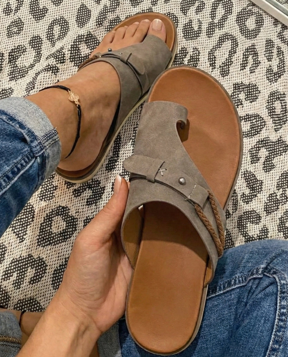 Willow | Strappy Toe Loop Flat Sandals